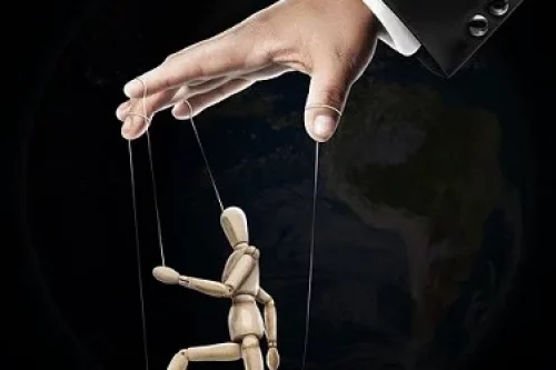 Personne âgée manipulatrice : comment gérer la situation ?